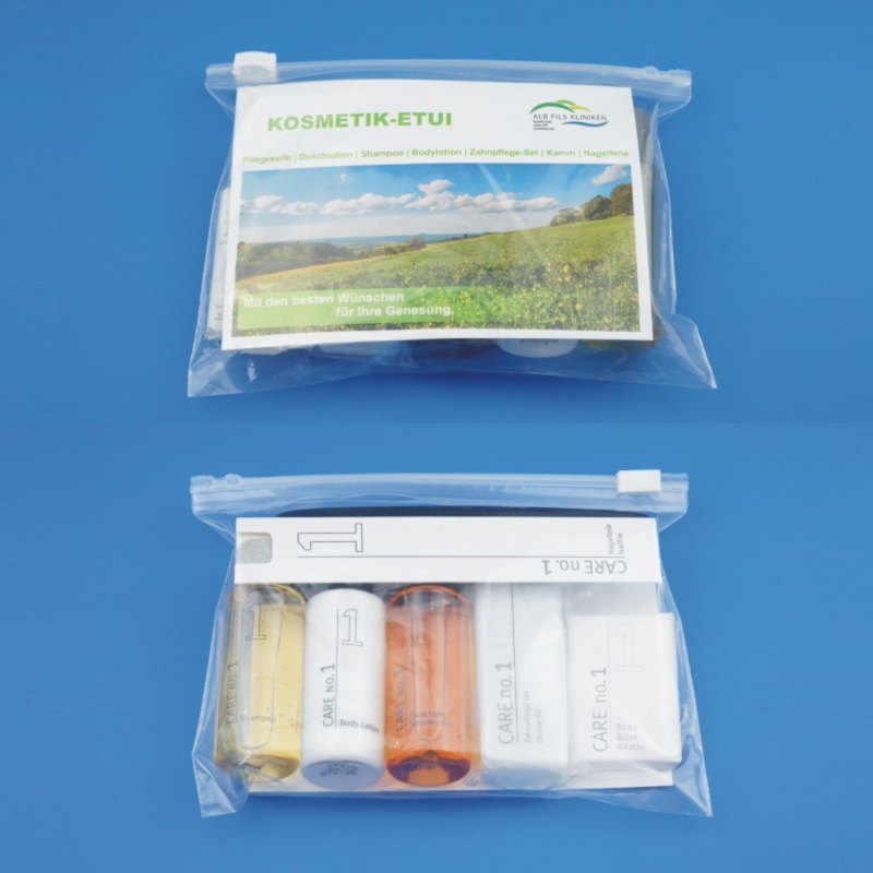 Wahlleistungsübernachtungsset - Kosmetik Etui: Feinseife, Duschlotion, Haarpflege, Bodylotion, Zahnpflege-Set, Kamm, Nagelpfeile, Tüte